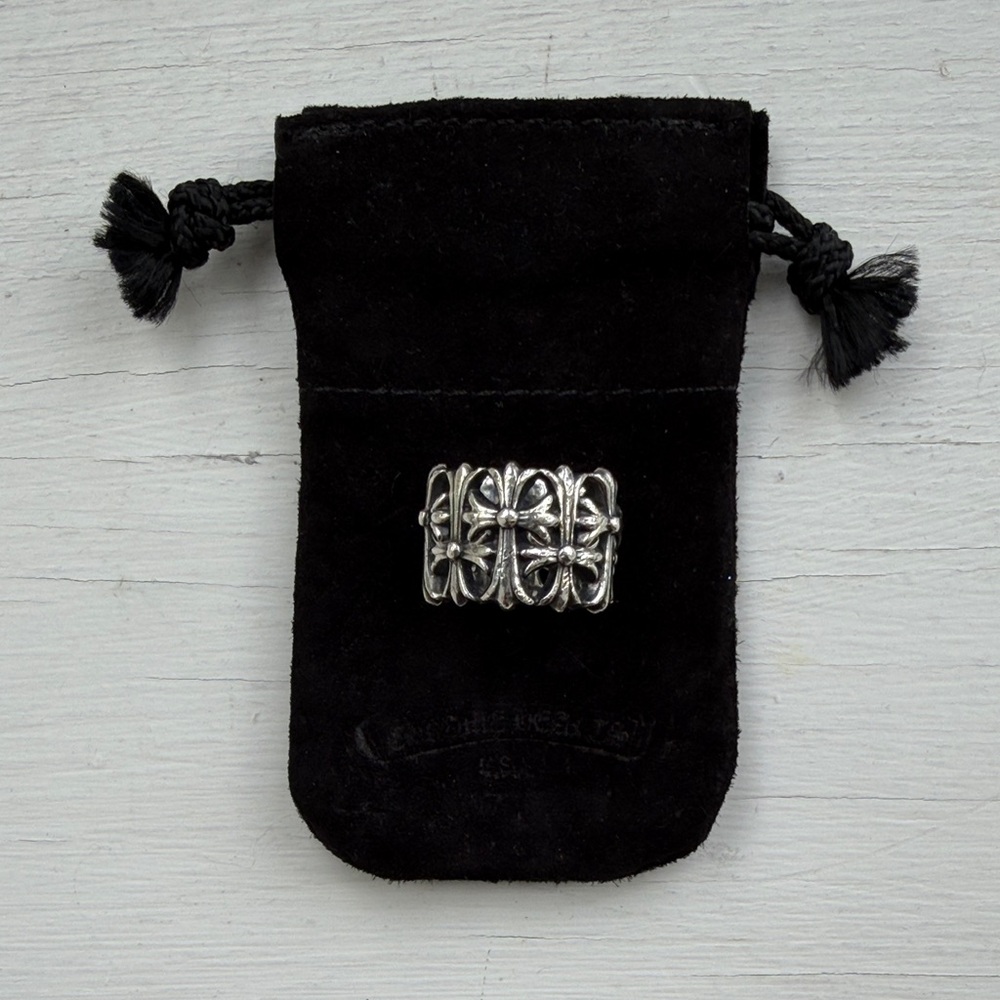 CHROME HEARTS CEMETERY RING